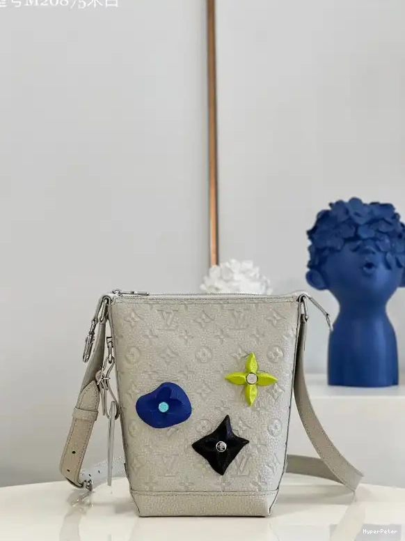 PM VUITTON HOBO CRUISER LOUIS 0518
